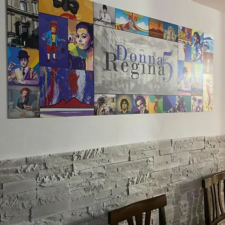 Donnaregina5 * Nápoly
