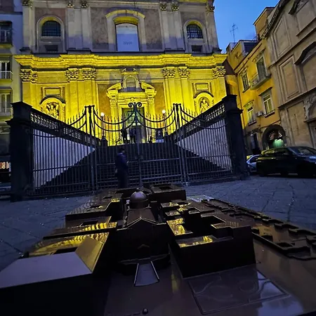 Donnaregina5 * Nápoly